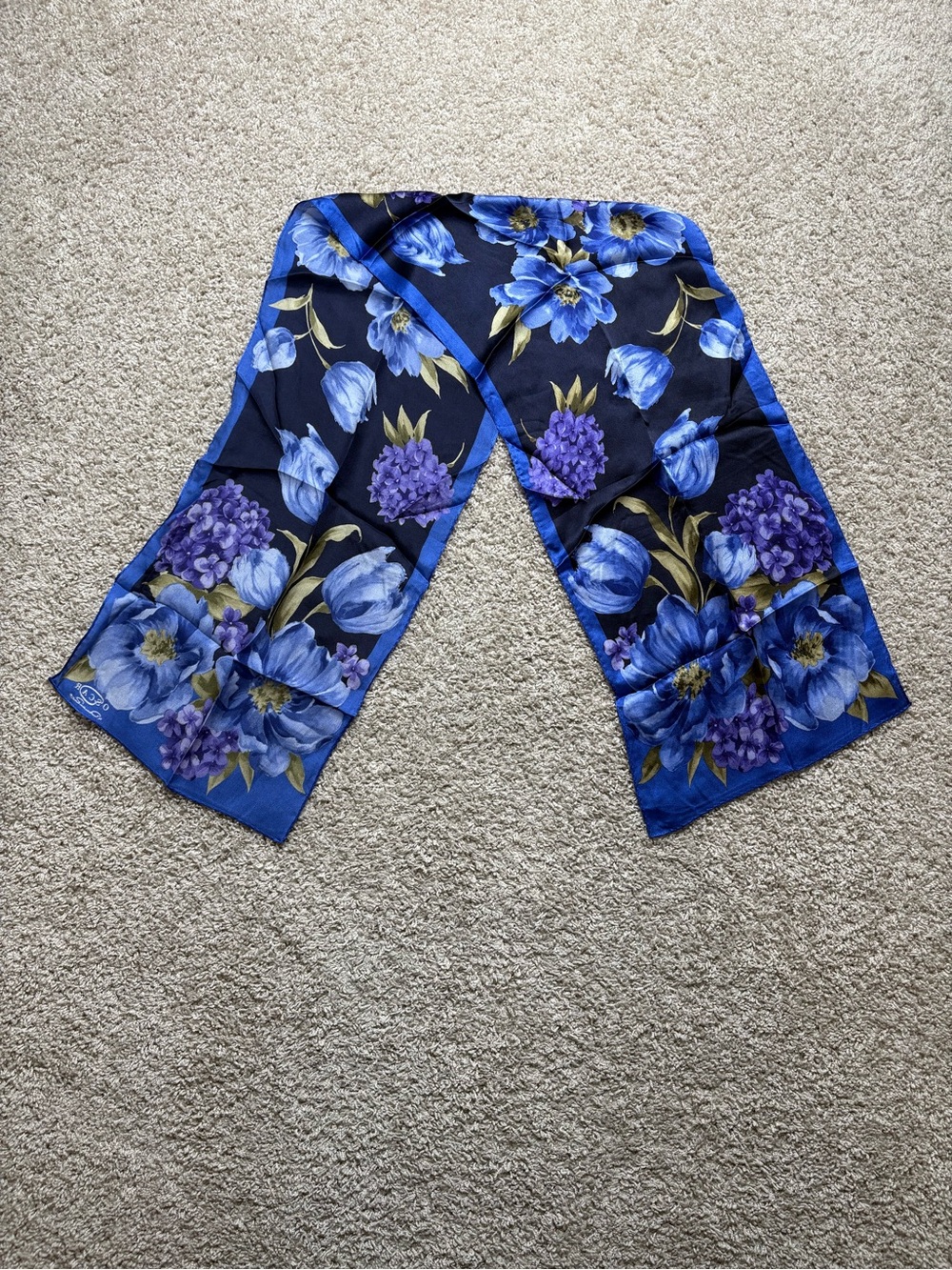 Oscar De La Renta Scarf